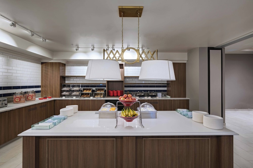 TownePlace Suites by Marriott San Diego Airport Liberty Station - photo 38