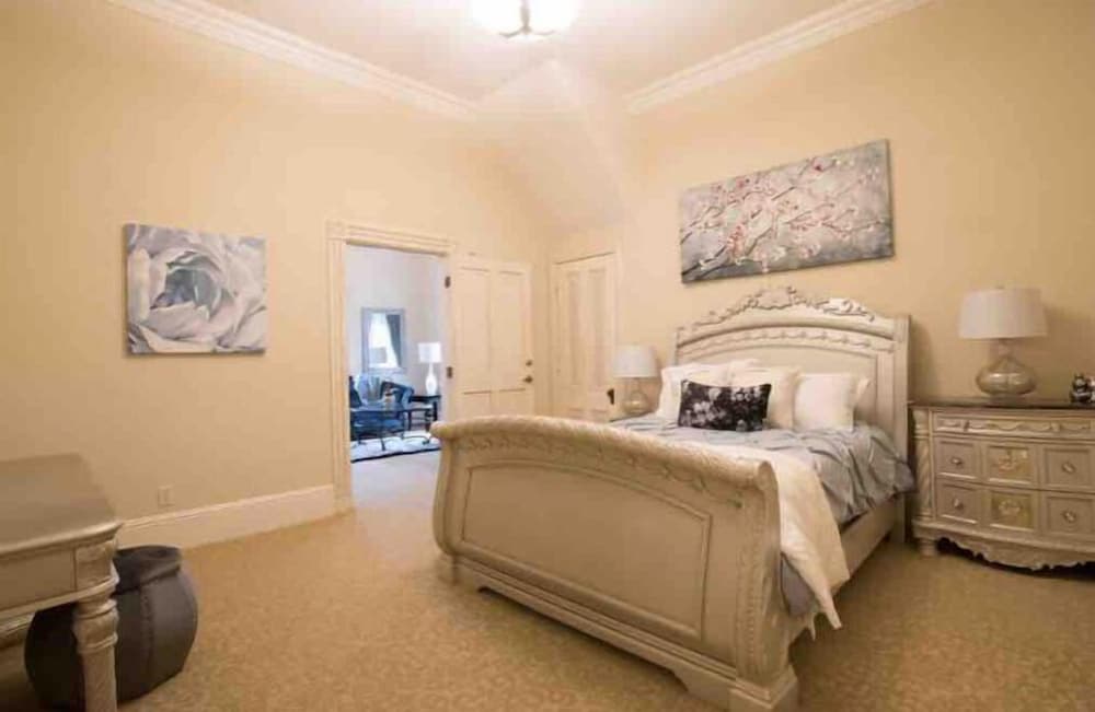 River Rd. Mansion - photo 2