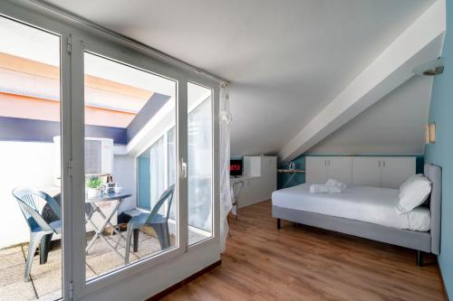 Monza Milan In the Center 5' Station Wifi A C — 4-Star Luxury Hotel in Monza, Italy