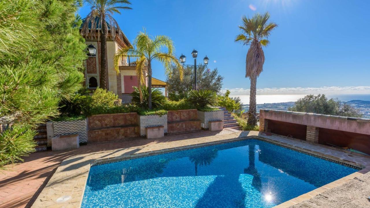 Casa La Mimosa Velez Malaga by Ruralidays — 4-Star Luxury Hotel in Velez-Malaga, Spain