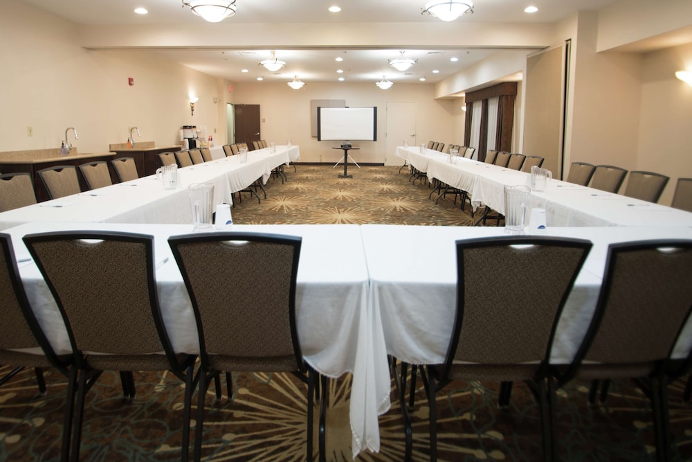 Hampton Inn by Hilton Tiffin - photo 36
