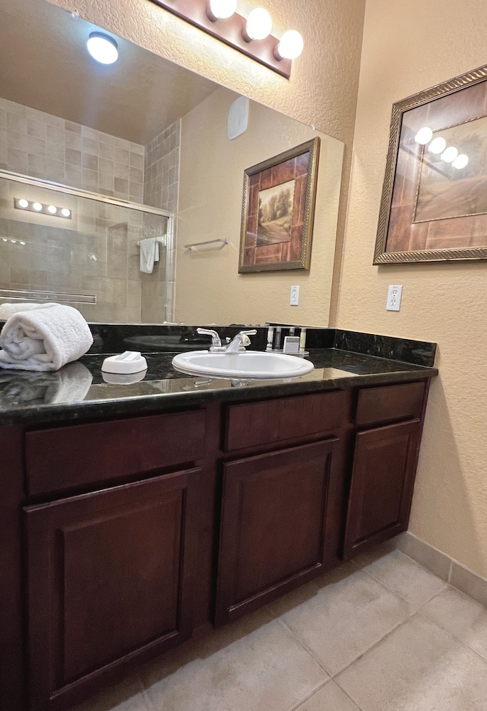 1361tt Unit 7401 Tuscana Resort 3 Bedroom Condo by RedAwning - photo 12