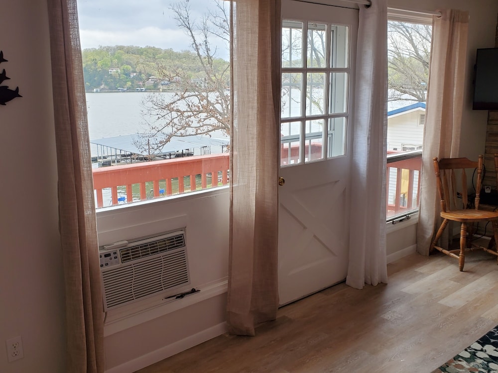 Lake Breeze Resort - photo 84
