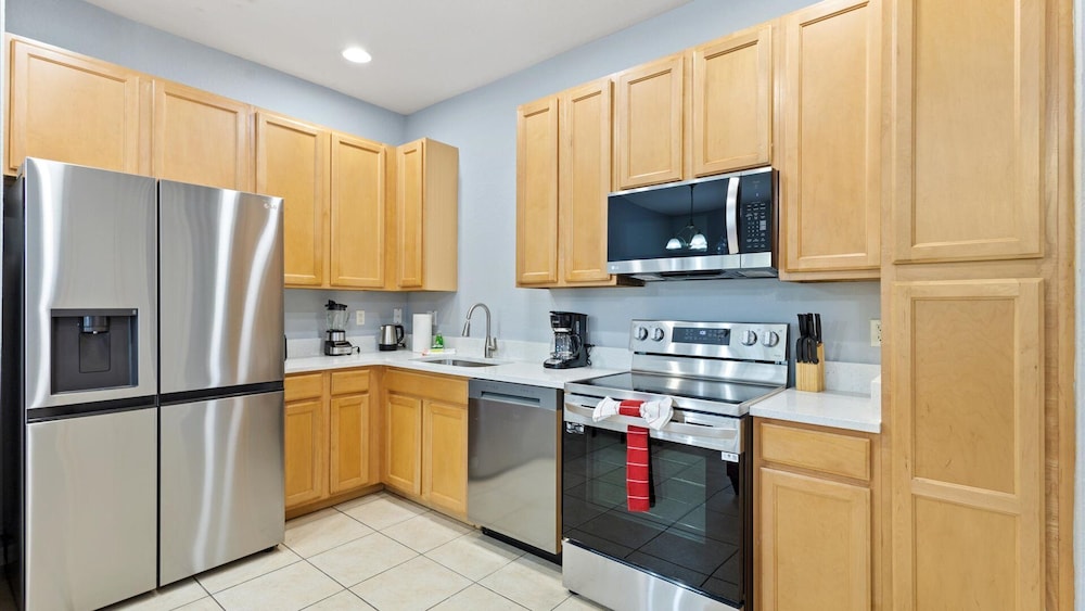 Coral Cay Resort #4 4 Bed 3 Baths Townhome - featured photo
