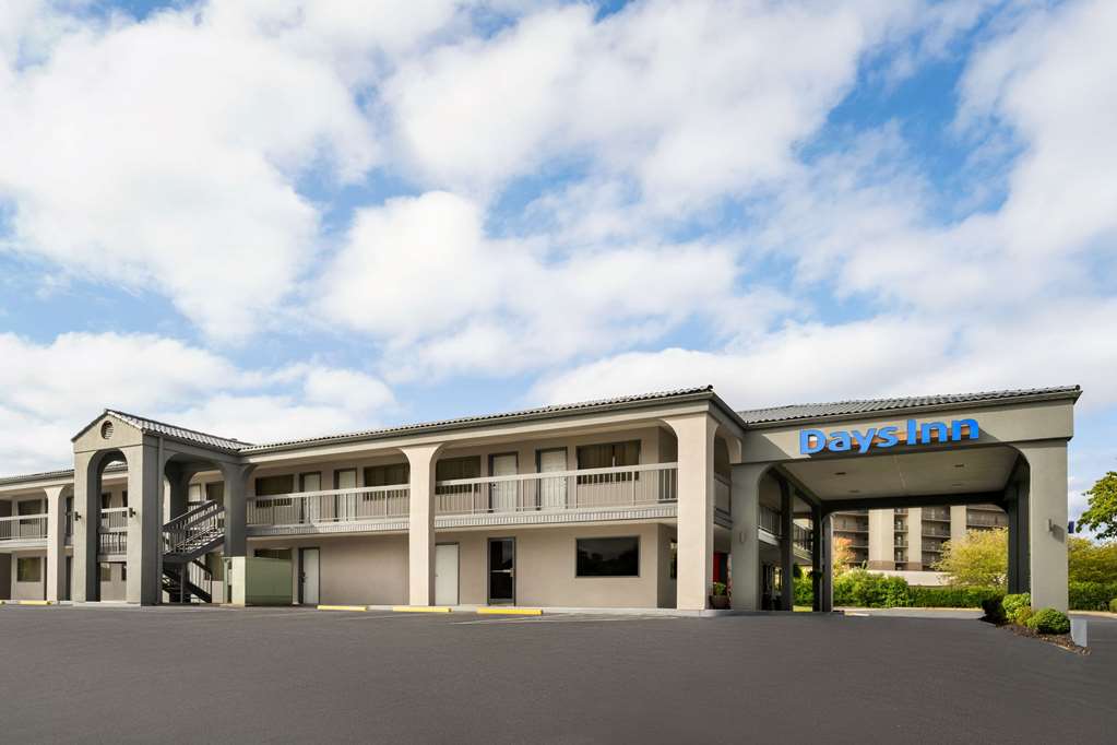 Days Inn by Wyndham Anderson - featured photo