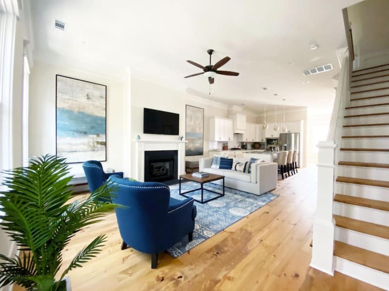 Magnolia Estate 3 Separate Units Courtyard in Savannah, United States