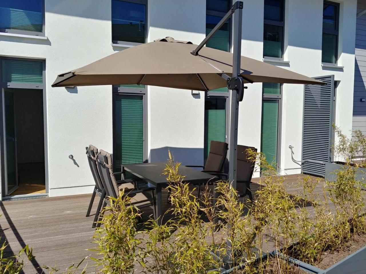 Ferienwohnung Sonnenterrasse — 4-Star Luxury Hotel in Glowe, Germany
