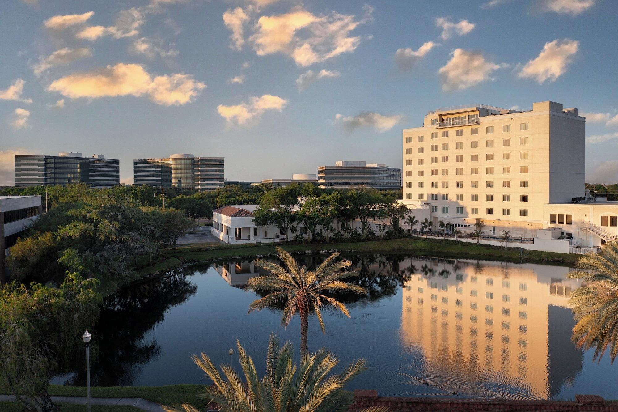 The Karol Hotel St. Petersburg Clearwater a Tribute Portfolio Hotel - photo 2