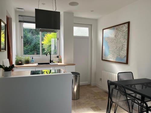 Loft Avec Terrasse Et Jardin in Angouleme, France