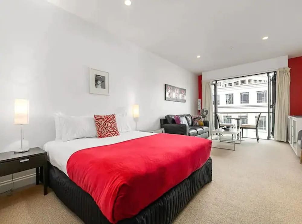 Stunning Spacious Studio In Viaduct Basin — 4-Star Luxury Hotel in Auckland, New Zealand