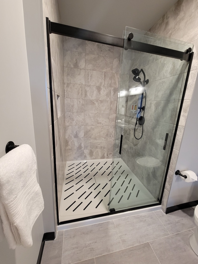 Watershed Hotel - photo 42