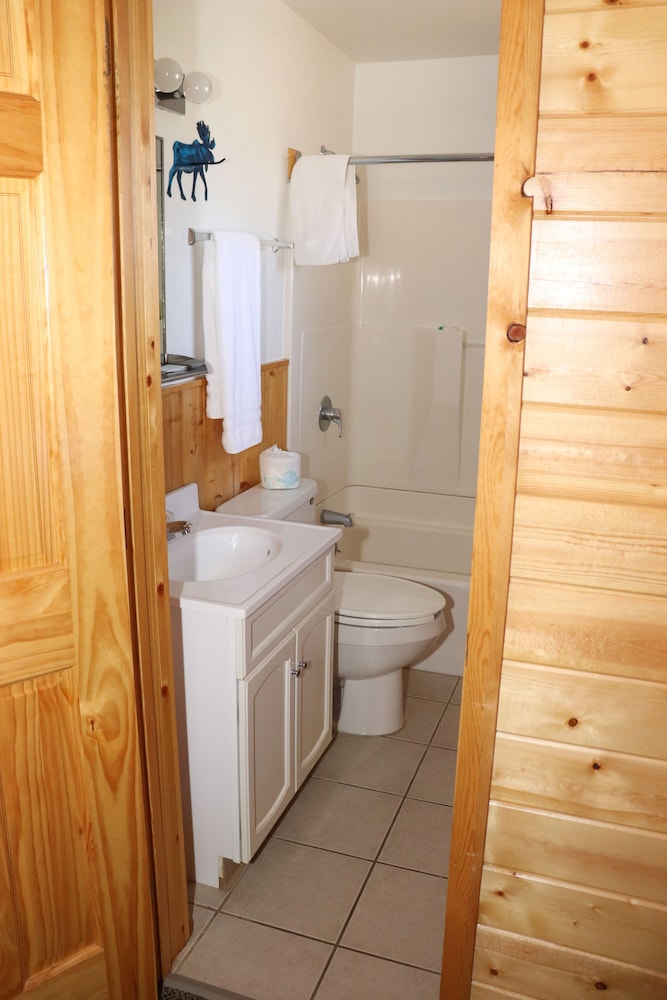 Yellowstone Valley Inn - photo 36