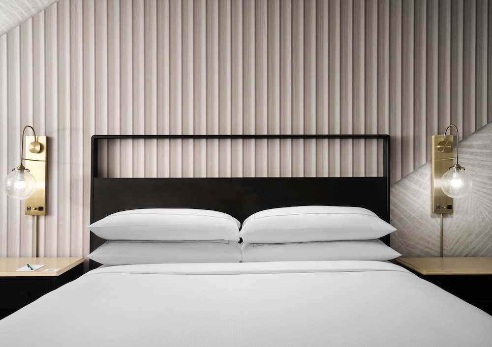Hotel Fera Anaheim a DoubleTree by Hilton - photo 6