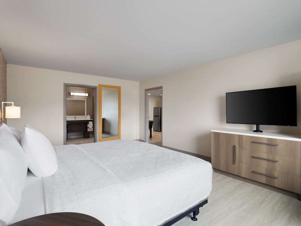 Home2 Suites by Hilton Brownsburg - photo 6