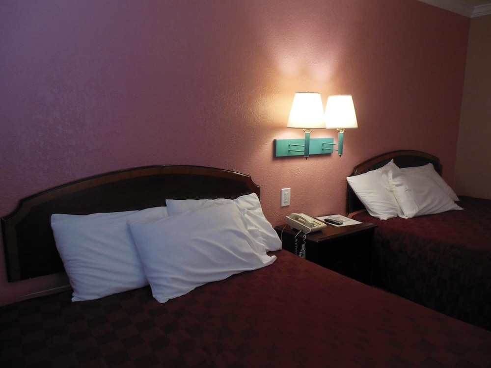 Sealamp Inn - photo 31