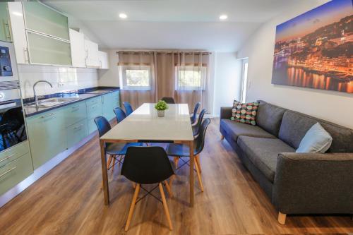 Modern Apartment With Garden — 4-Star Luxury Hotel in Fatima, Portugal