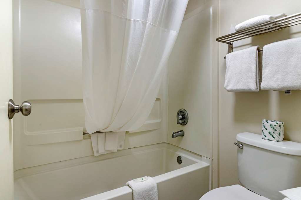 Quality Inn Brunswick - photo 13