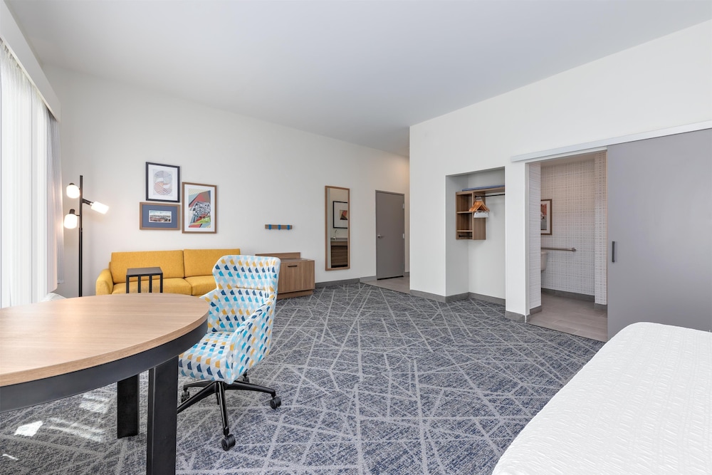 Hampton Inn & Suites by Hilton Little Rock Airport - photo 13