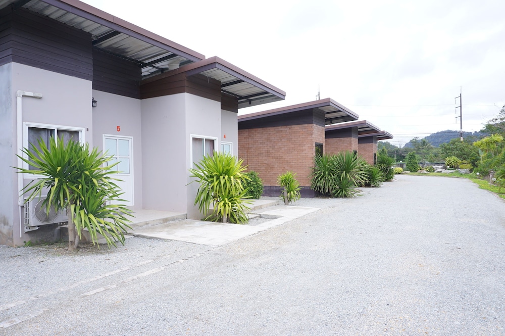 Jasmine Inn Resort in Phang Nga, Thailand