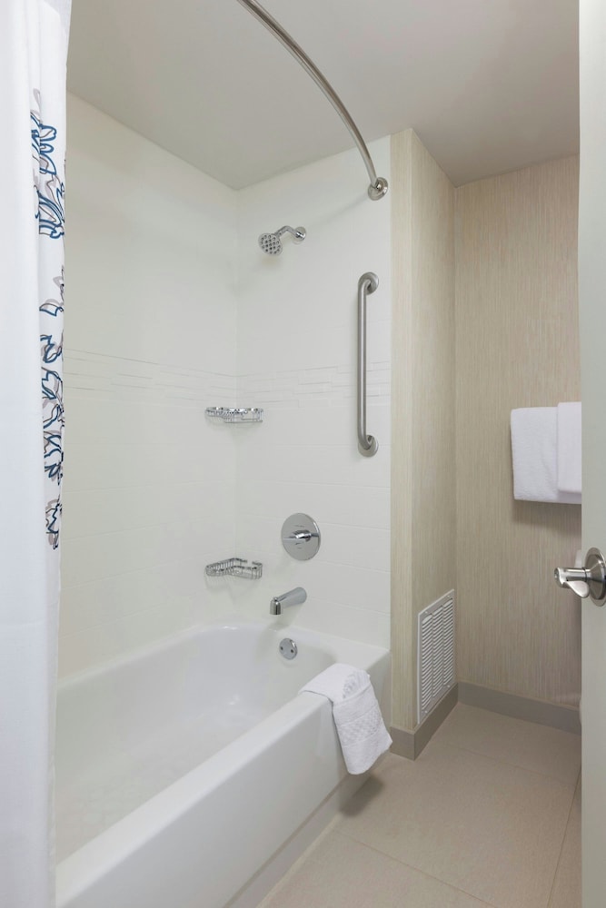 Residence Inn By Marriott Minneapolis Downtown - photo 16