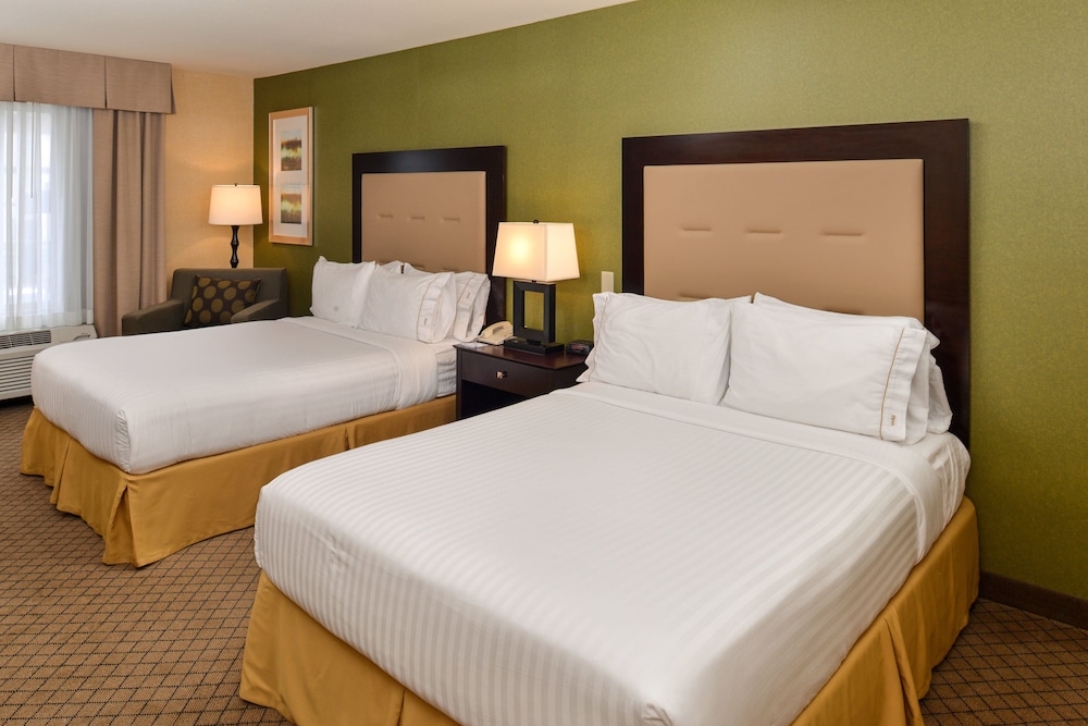 Holiday Inn Express Sacramento Airport Woodland by IHG - photo 26