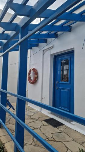 Xenonas Blue — Alimos — photo 4