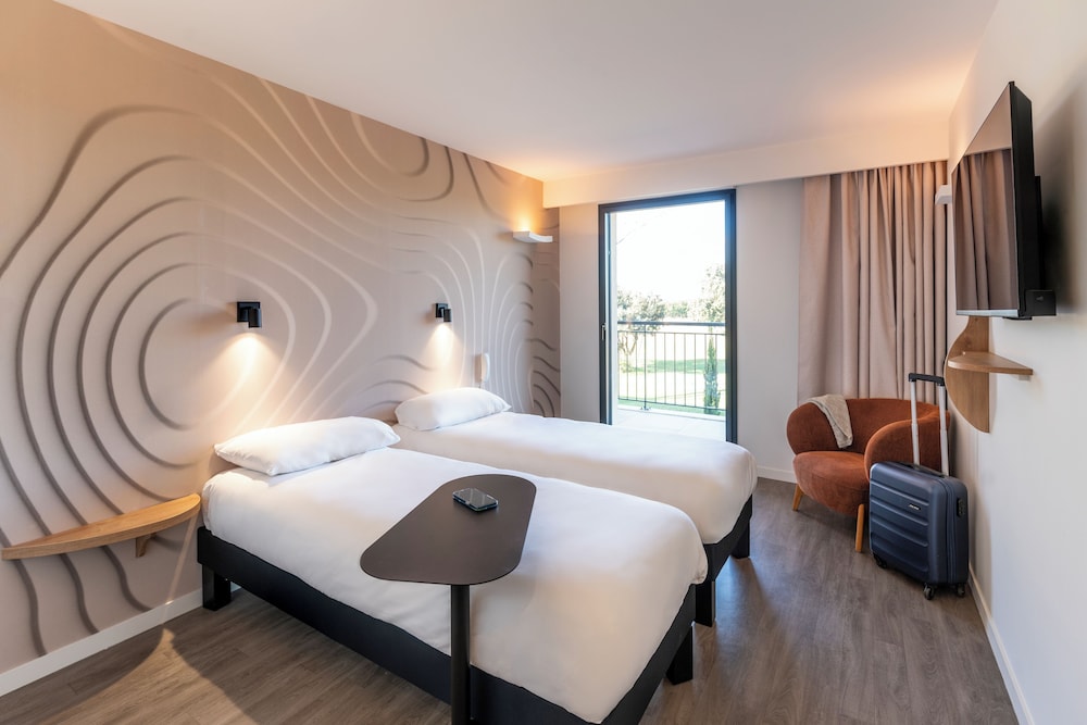 ibis Styles Cabriès Aix en Provence TGV — hotel in Cabries