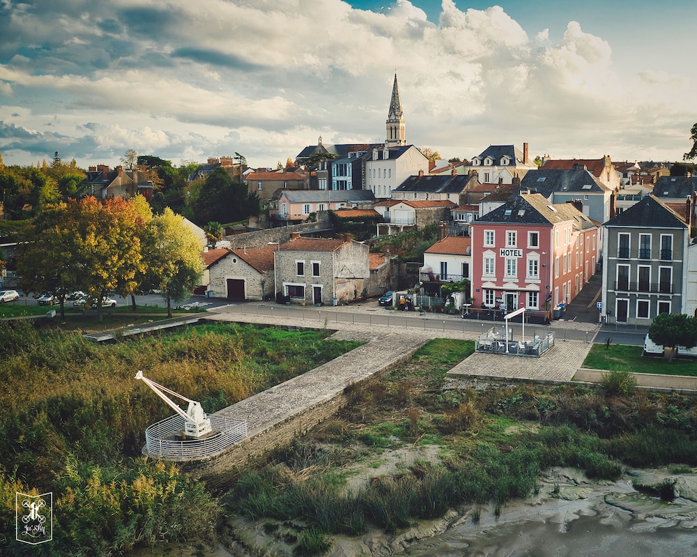 L'esplanade - last minute hotel in Le Pellerin