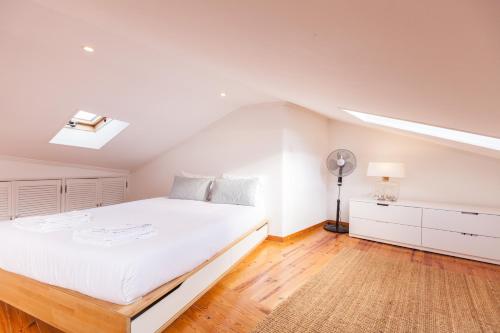 FLH Alfama Mezzanine with River View — 4-Star Luxury Hotel in Lisbon, Portugal