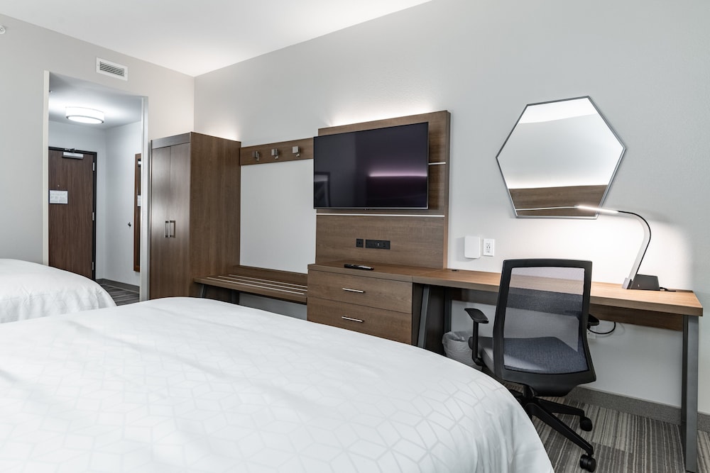 Holiday Inn Express & Suites Moundsville by IHG - photo 16