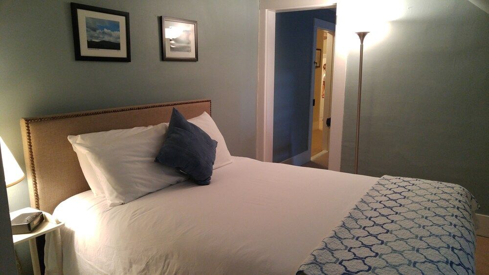 Benjamin Prescott Inn - photo 9