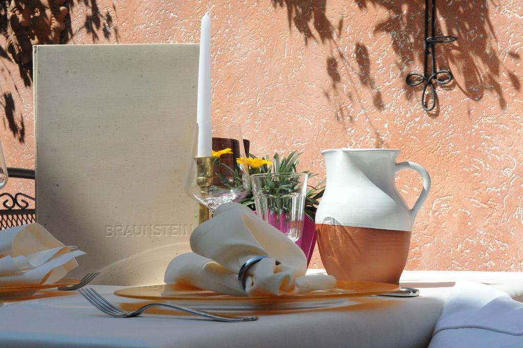Hotel & Restaurant Braunstein Pauli s Stuben — hotel in Purbach Am Neusiedler See