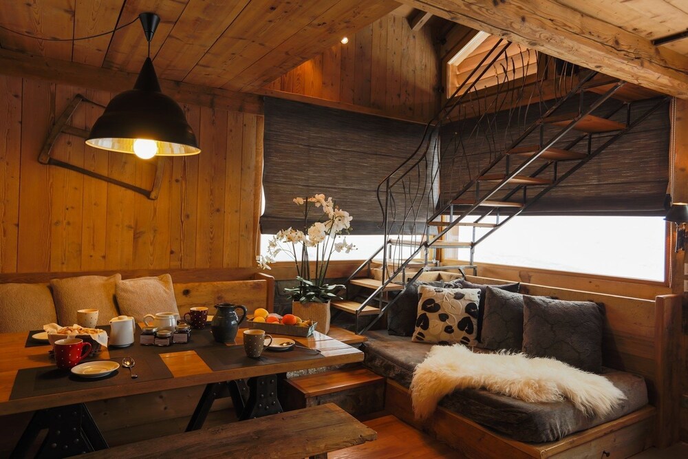 La Ferme des Lombardes by Casalero — hotel in Saint-Jean-De-Sixt