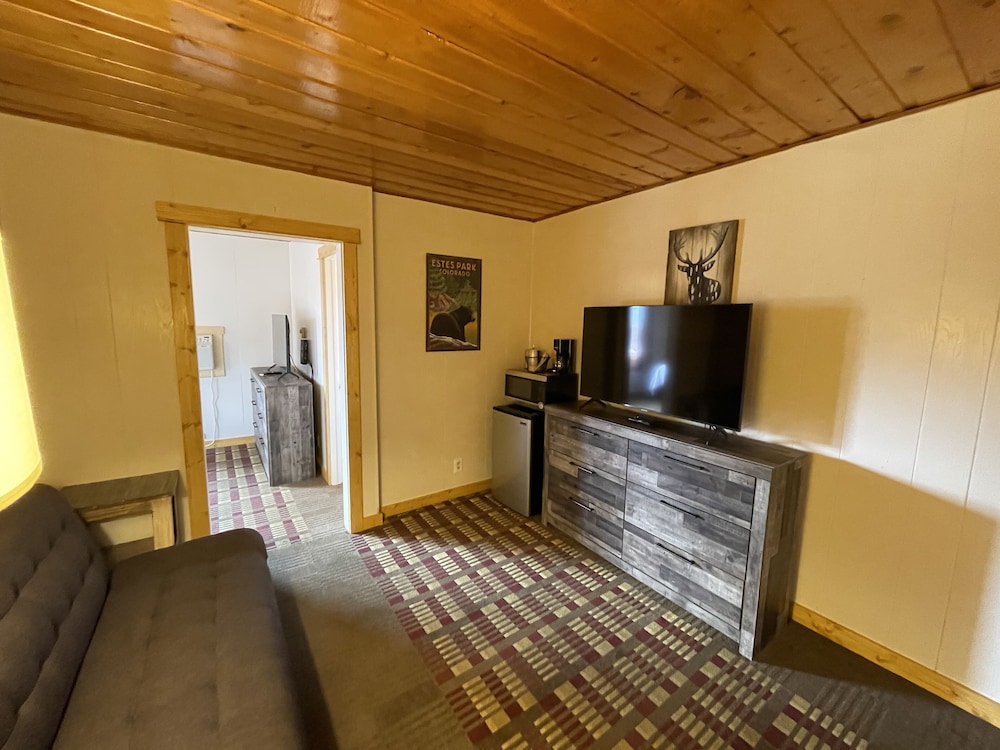 Estes Mountain Inn - photo 49