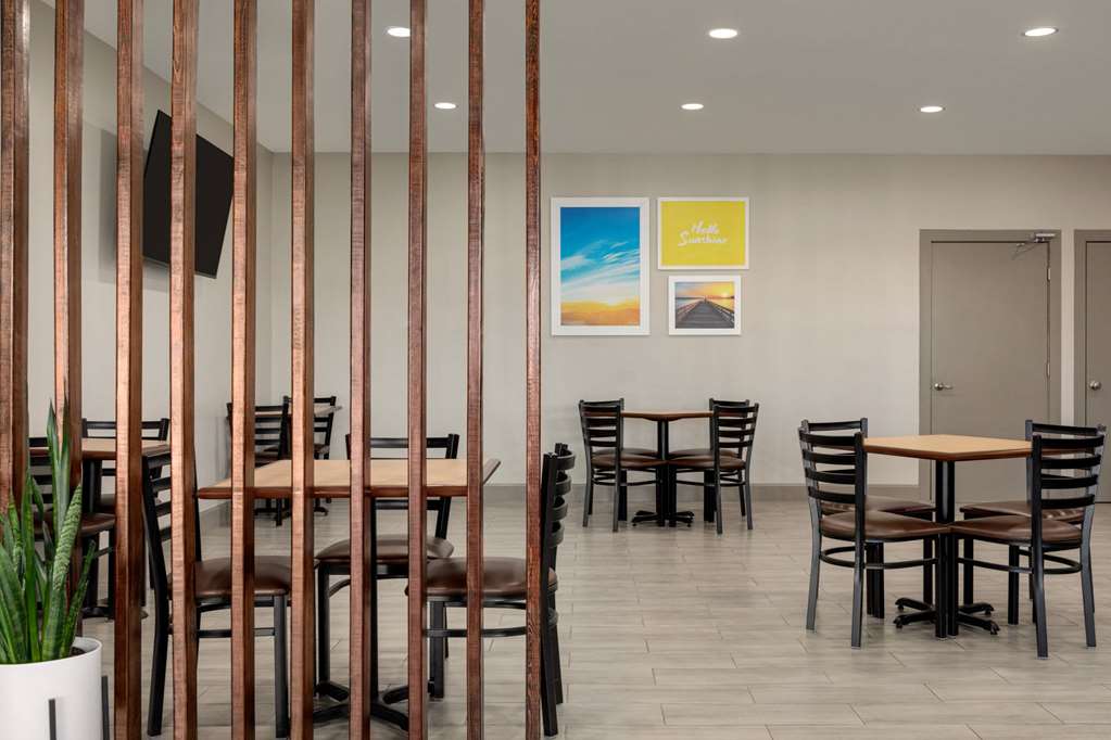 Days Inn by Wyndham Emporia - photo 25