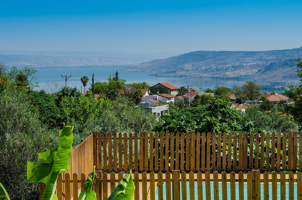 Nof Tzameret Cabins Adults Only — 4-Star Luxury Hotel in Rosh Pinna, Israel