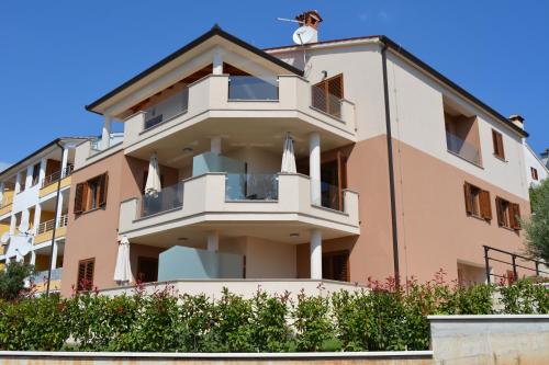 Apartments Braje Rabac — 4-Star Luxury Hotel in Rabac, Croatia