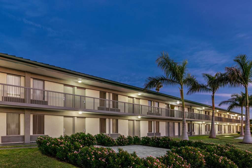 Ramada by Wyndham Sarasota Waterfront in Sarasota, United States
