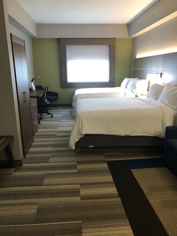 Holiday Inn Express & Suites West Palm Beach Metrocentre by IHG - photo 24