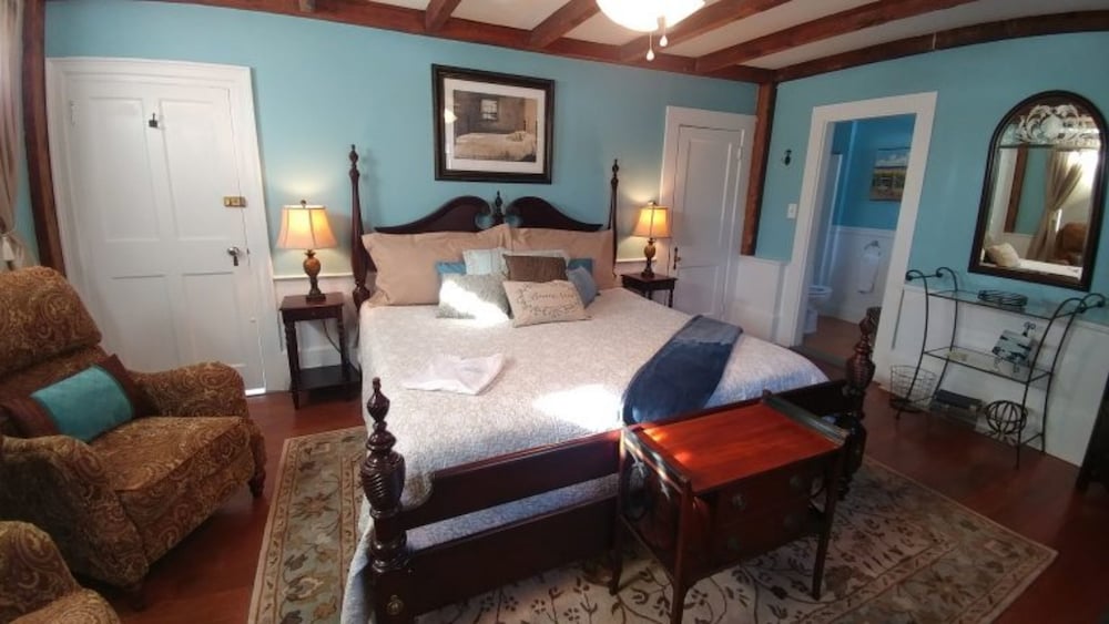 2 River Road Inn & Cottages - photo 74