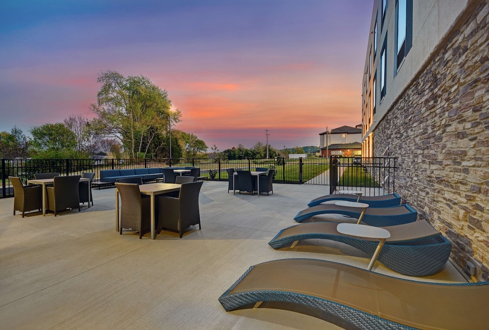 Hampton Inn Cave City KY - photo 41