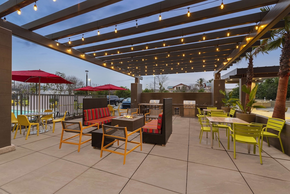 Home2 Suites by Hilton San Bernardino - photo 37