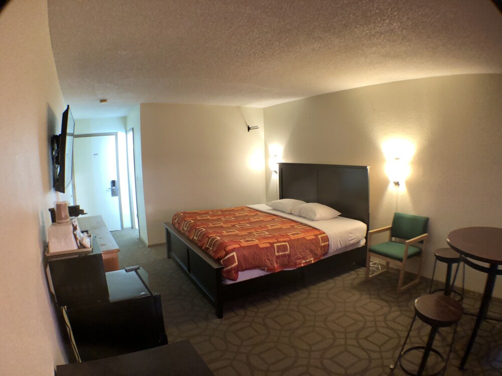 Tower 64 Motel & RV - photo 48