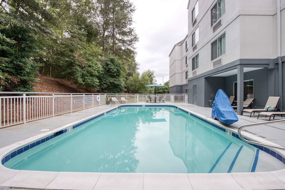 Fairfield Inn By Marriott Raleigh Crabtree - photo 25