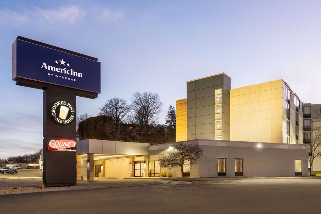AmericInn by Wyndham Rochester Near Mayo Clinic - photo 3