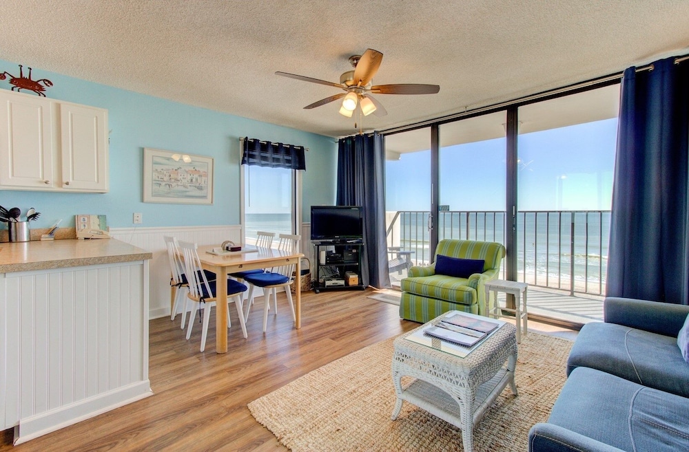 0601 Seaclusion By Atlantic Towers — Carolina Beach