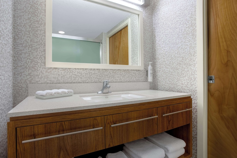 Home2 Suites by Hilton Gainesville Medical Center - photo 25