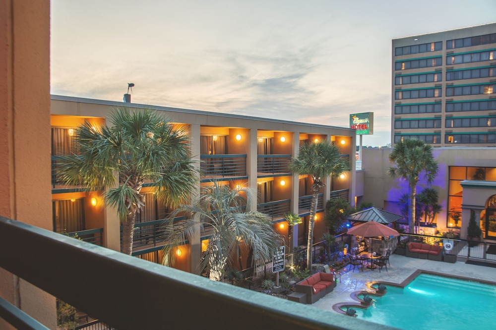 MCM Eleganté Hotel & Conference Center Beaumont - photo 16