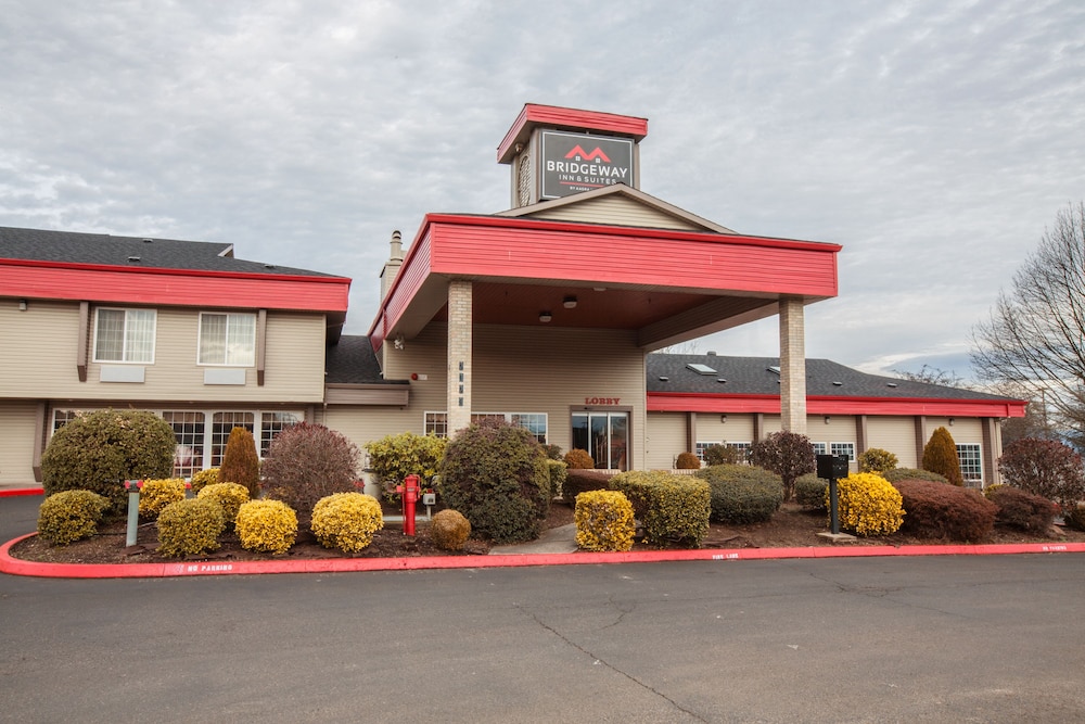 Bridgeway Inn & Suites Portland Airport - featured photo