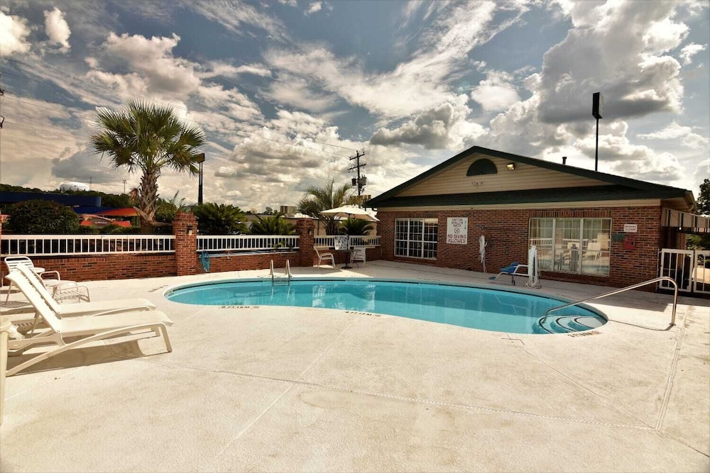Suburban Studios Columbia Harbison - photo 28